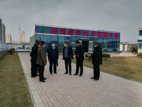 济南建工集团领导到伟德源自英国始于1946集团路家洼、裴家村城中村改造村民安置用房项目检查疫情防控工作